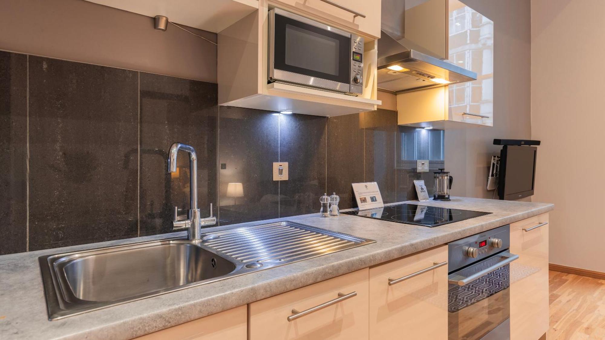 Cannon Street Serviced Apartments By Lovelystay 伦敦 外观 照片